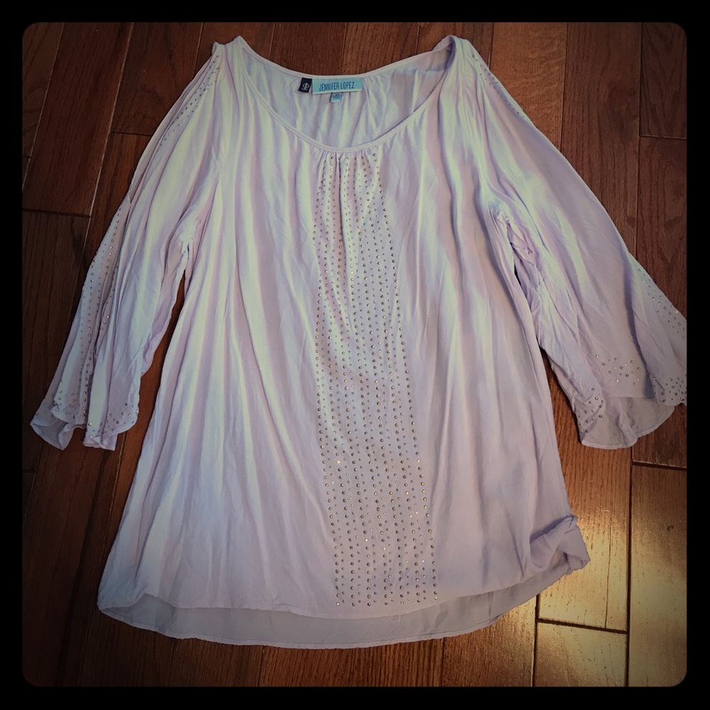 NWOT Jennifer Lopez cold shoulder 3/4 top